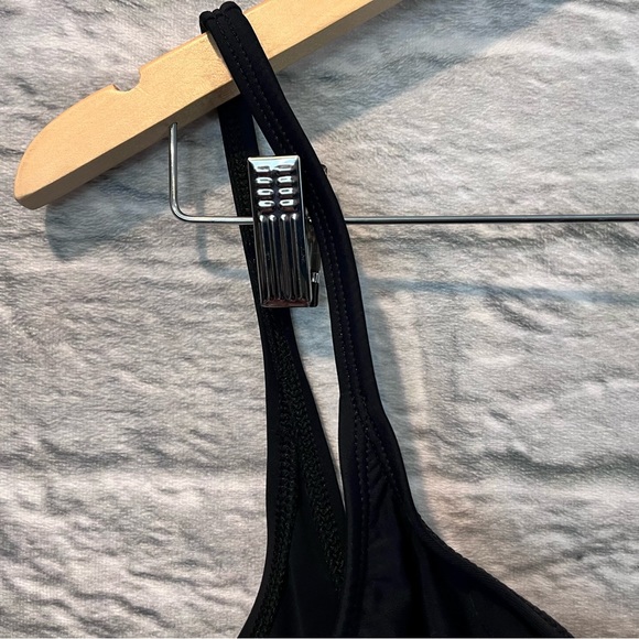 La Blanca by Rod Beattie blk one piece bathing suit size 10 w/ mesh V cut outs - Picture 6 of 14